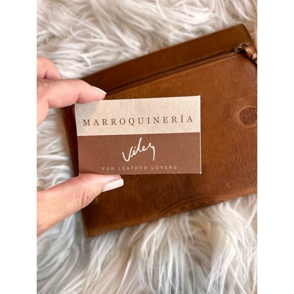 Velez Women's‎ Embossed Leather Clutch Wallet Timeless Everyday Casual Brown - Picture 8 of 11